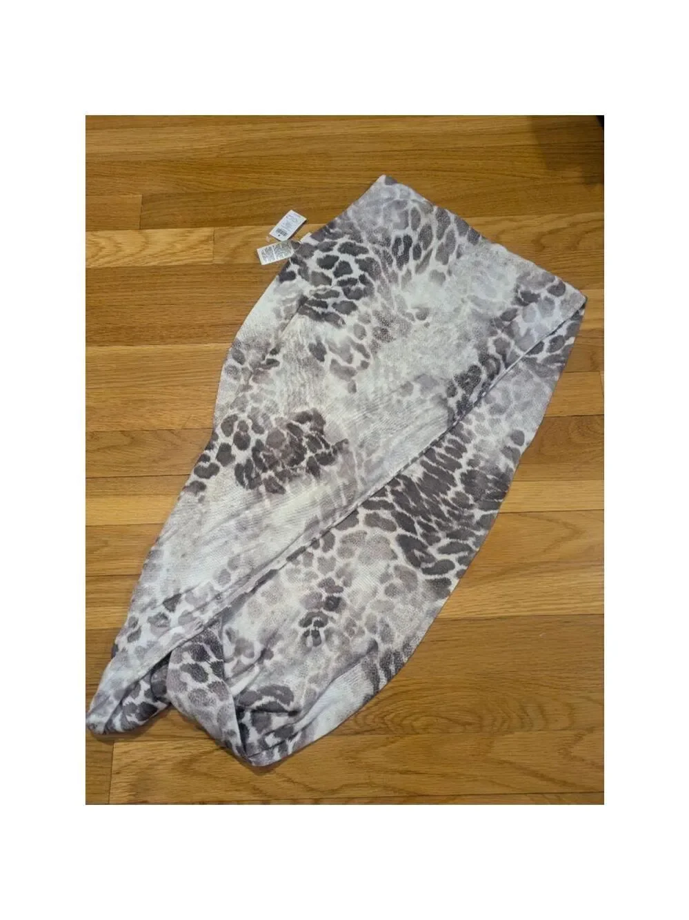 Chico's Animal Print Infinity Scarf White Gray One Size NWT
